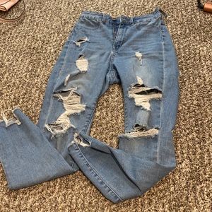 Edgy jeans fashionova